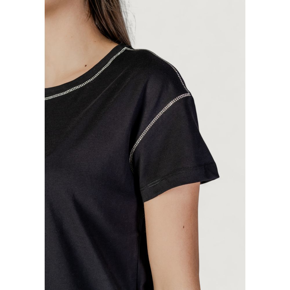 Liu Jo Black Cotton T-Shirt with contrasting stitching, showcasing minimalist design and breathable fabric for optimal comfort.
