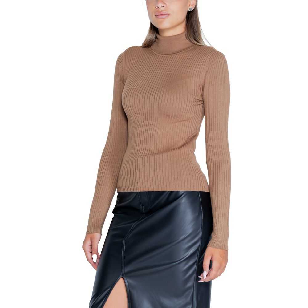 Jacqueline De Yong Brown Viscose Sweatshirt with roll neck and long sleeves, worn by a model with a black skirt, showcasing an elegant look.