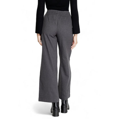 Back view of Jacqueline De Yong Gray Cotton Casual Pants in palazzo style with high elasticated waist and flexible fit.