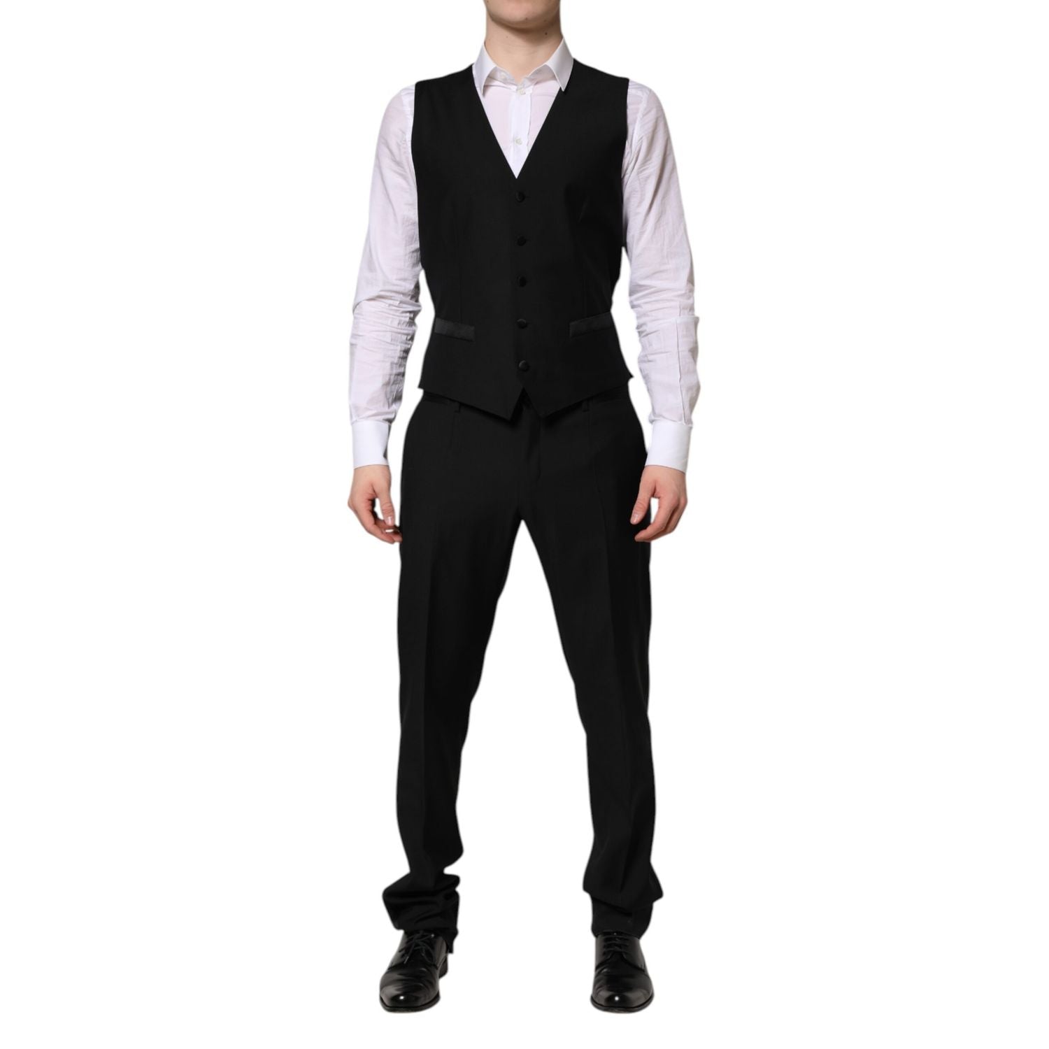 Front view with bag zipped and handles upright.