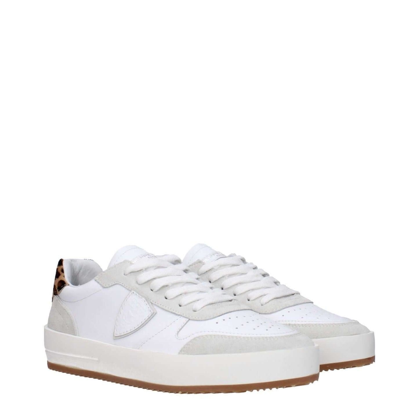 Philippe Model White Leather Low Top Sneakers with front logo and vintage effect, MPN VNLUVATB202, code F83322.
