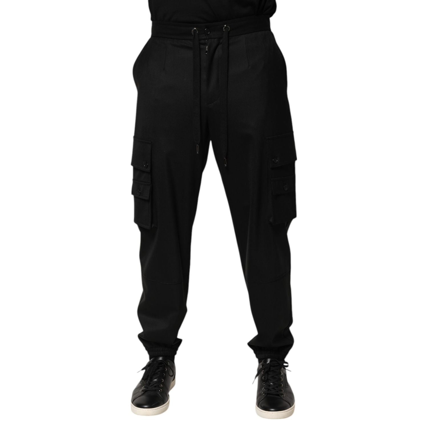 Front view with bag zipped and handles upright.