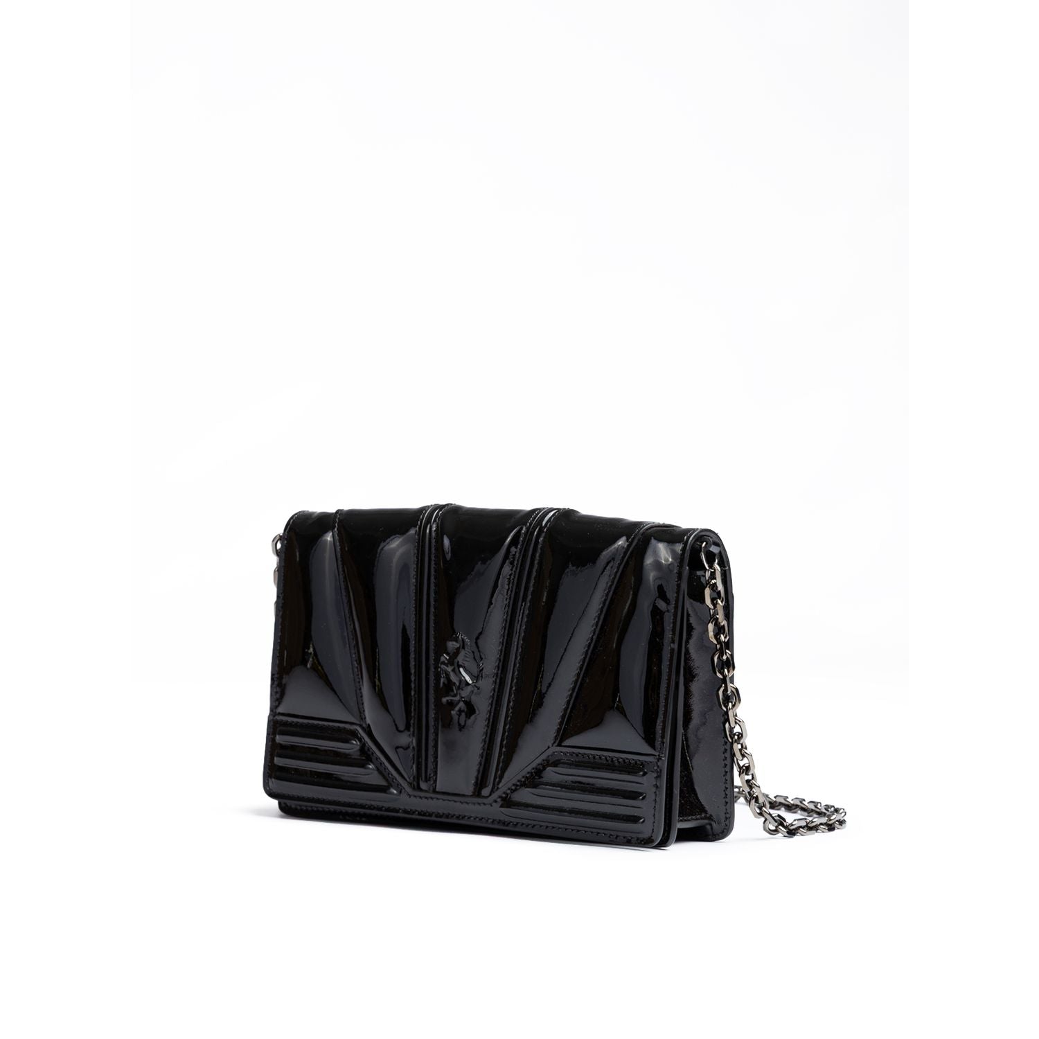 Front view with bag zipped and handles upright.