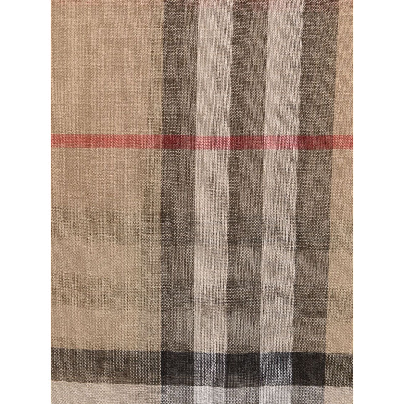 Burberry Check wool and silk scarf in archive beige with a plaid pattern, frayed edge, and logo patch, measuring 220x70 cm.