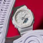 CASIO G-SHOCK Mod. OAK COMPACT - TONE ON TONE SERIE WHITE wristwatch with resin case and strap, water resistant to 20 ATM