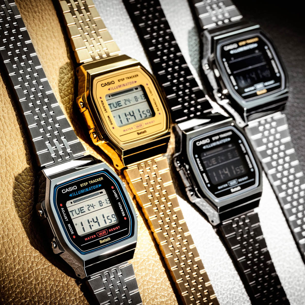 CASIO VINTAGE Mod. BLUETOOTH® SMARTPHONE LINK - GOLD - built-in accelerometer senses body movements + steps counter