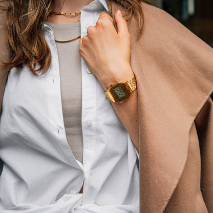 CASIO VINTAGE Mod. BLUETOOTH® SMARTPHONE LINK - GOLD - built-in accelerometer senses body movements + steps counter