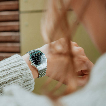 CASIO VINTAGE Mod. BLUETOOTH® SMARTPHONE LINK - SILVER - built-in accelerometer senses body movements + steps counter