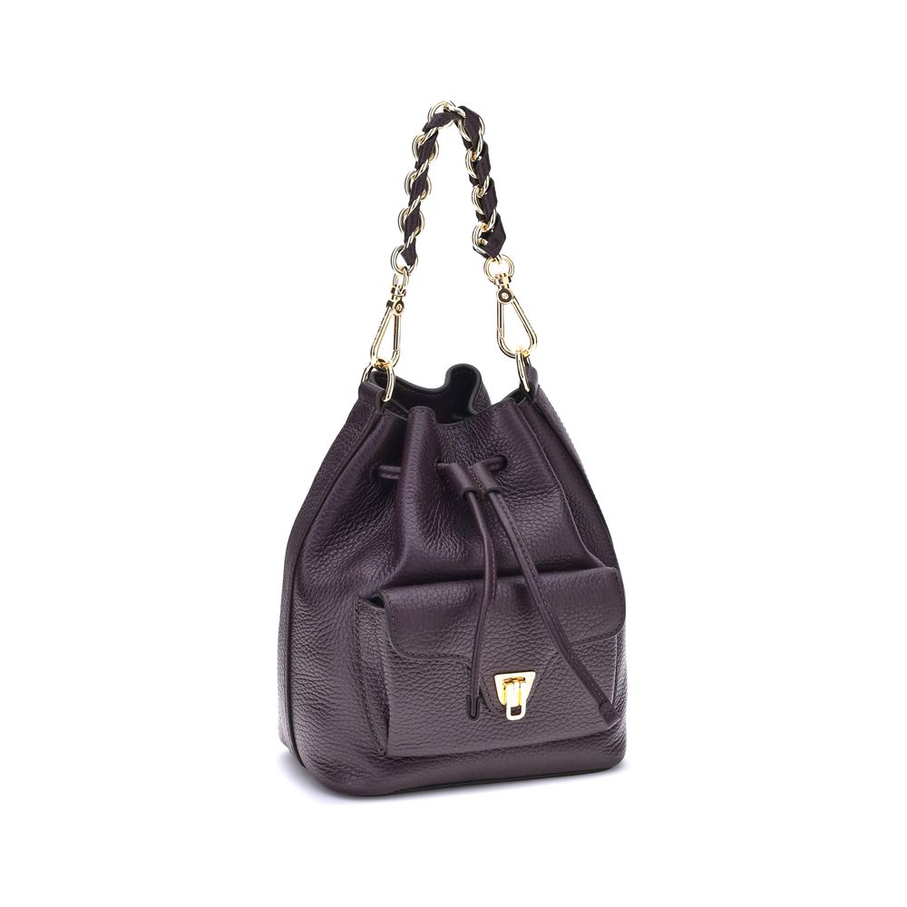 Front view with bag zipped and handles upright.