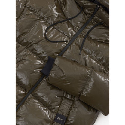 Close-up of Herno Green Polyamide Parka with zipper closure, dark green, padded design, and side pockets. Ideal warm and lightweight jacket.