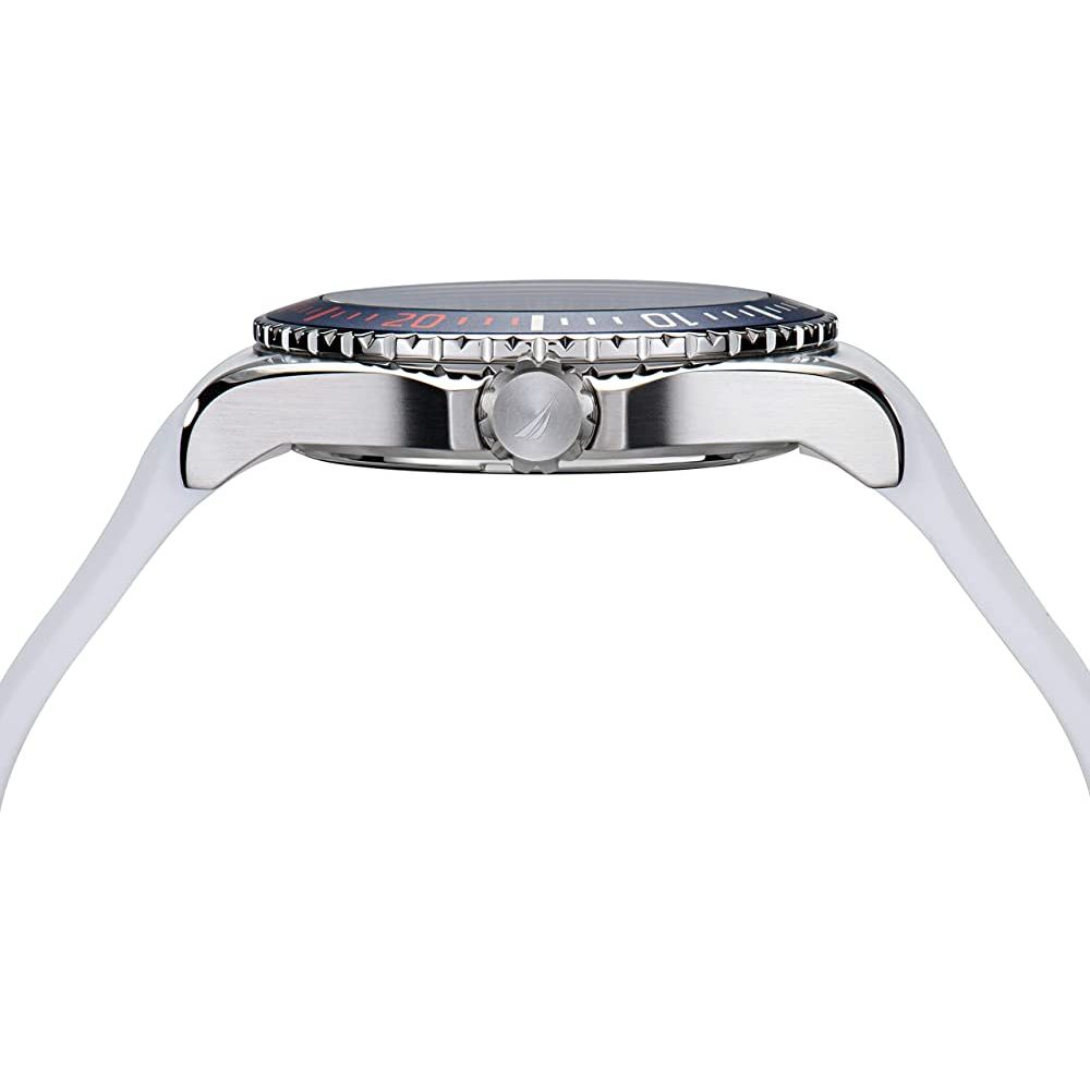 Side view of NAUTICA Mod. NAPCPS902 gent's quartz analog multifunction watch with 10 ATM water resistance and mineral dial.